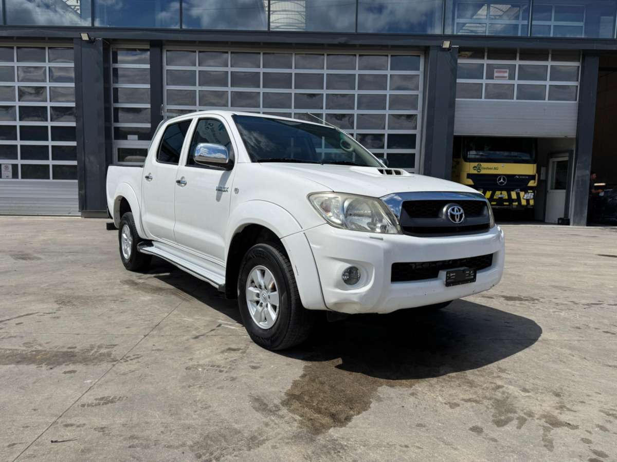 TOYOTA Hilux 3.0D 4WD - Pickup: bild 3 TOYOTA Hilux 3.0D 4WD - Pickup: bild 3
