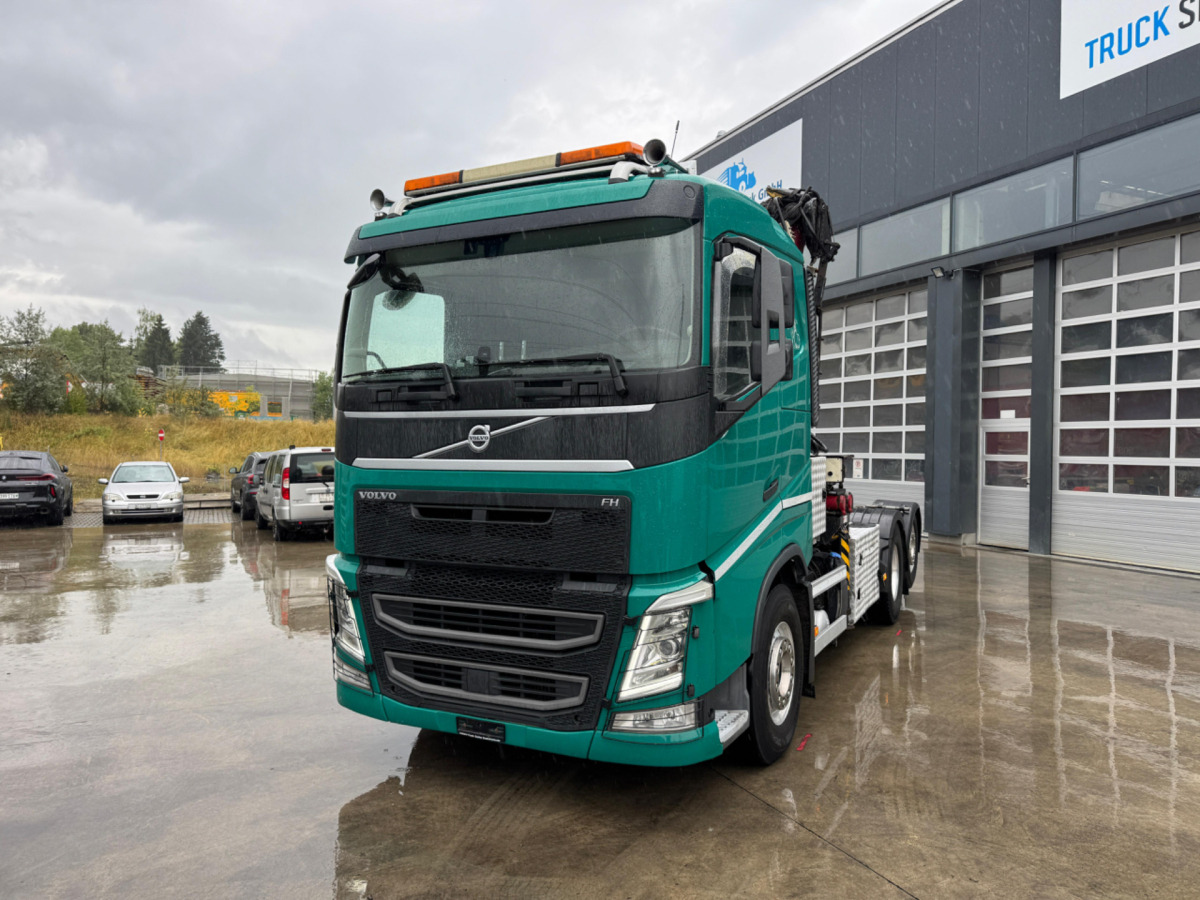 VOLVO FH-540 6x2 Tajfun L300Z - Timmerbil, Kranbil: bild 1 VOLVO FH-540 6x2 Tajfun L300Z - Timmerbil, Kranbil: bild 1