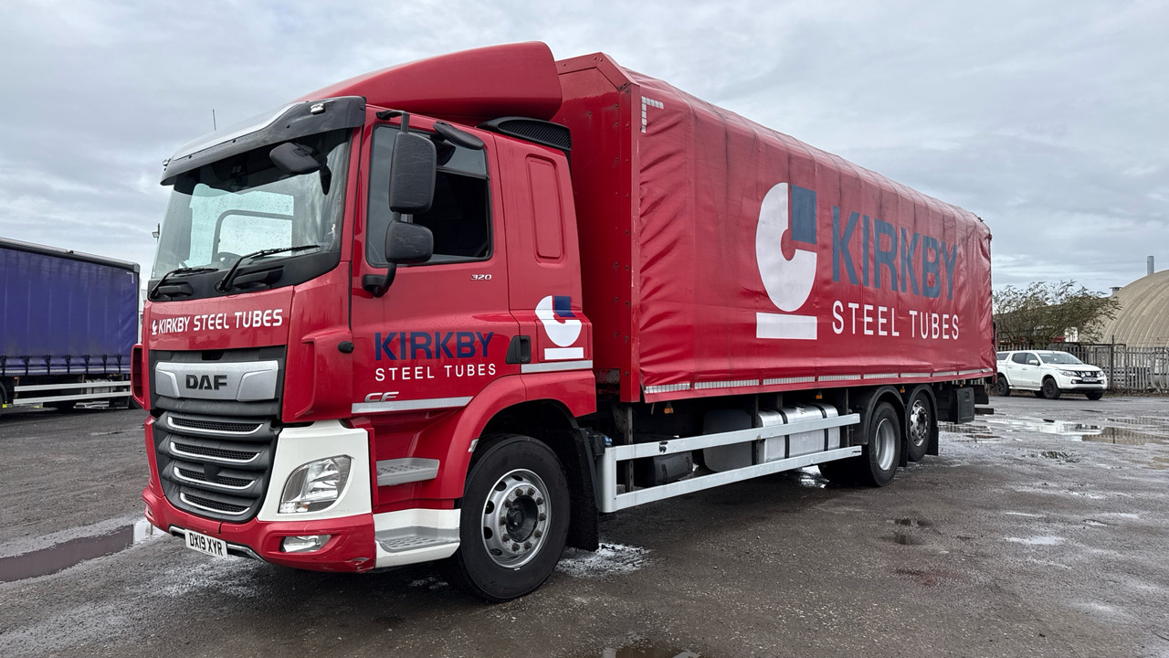 DAF CF 320 - Flakbil: bild 2 DAF CF 320 - Flakbil: bild 2