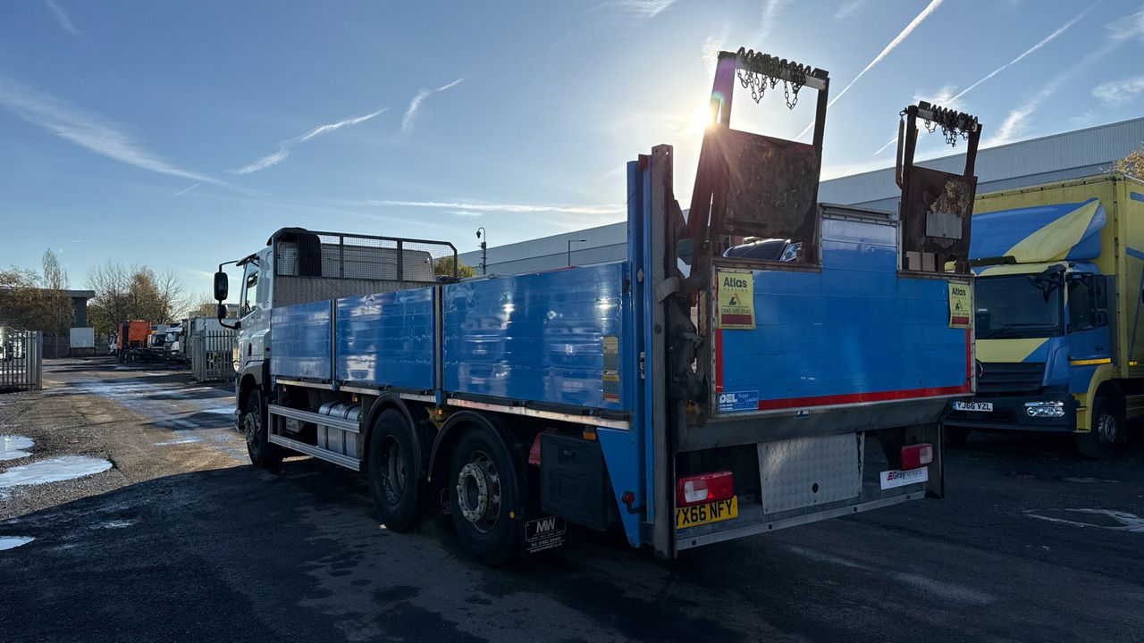 DAF CF 330 - Flakbil: bild 3 DAF CF 330 - Flakbil: bild 3