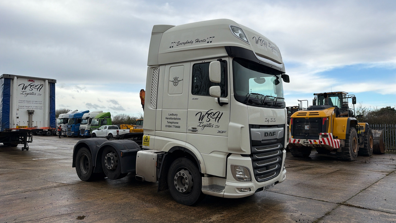 DAF XF 530 - Dragbil: bild 1 DAF XF 530 - Dragbil: bild 1