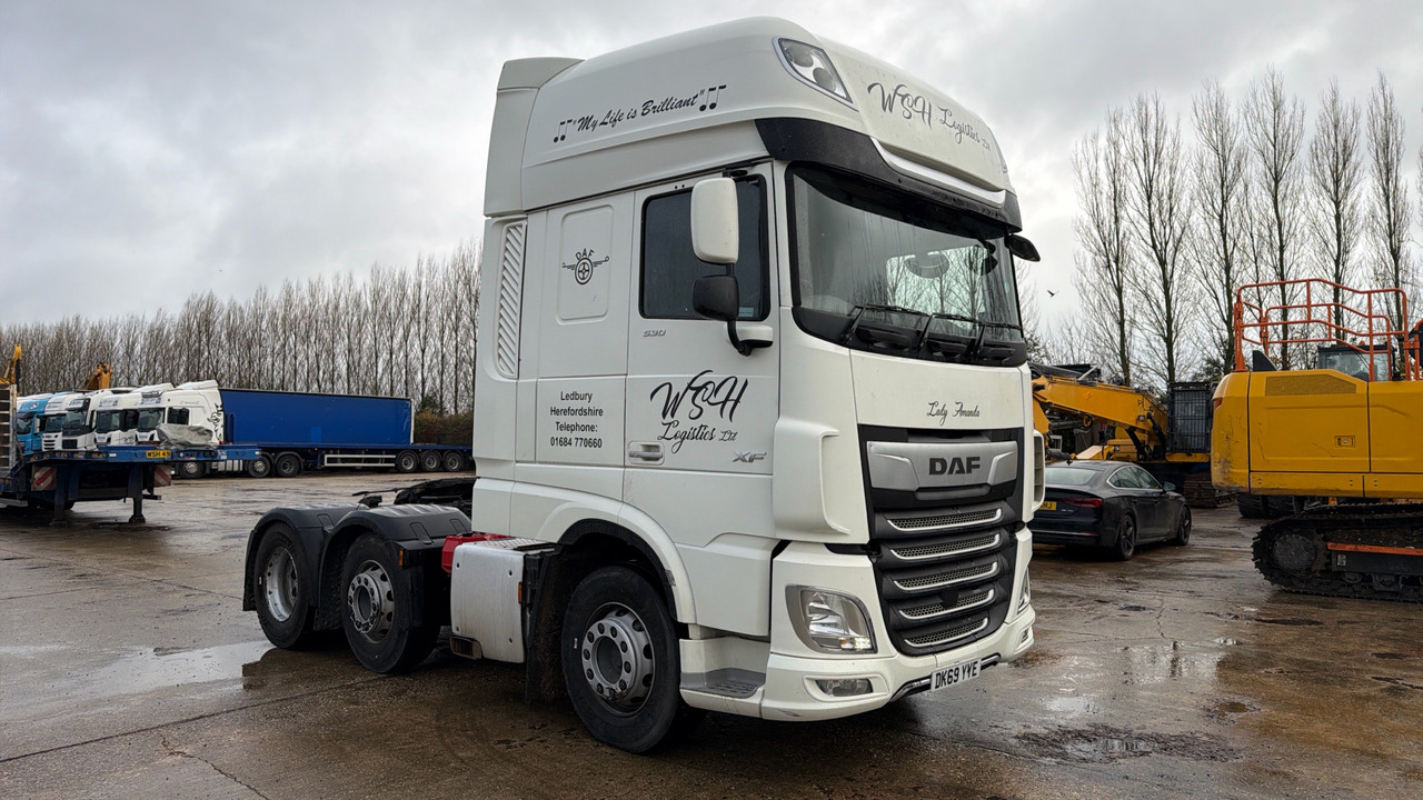 DAF XF 530 - Dragbil: bild 1 DAF XF 530 - Dragbil: bild 1