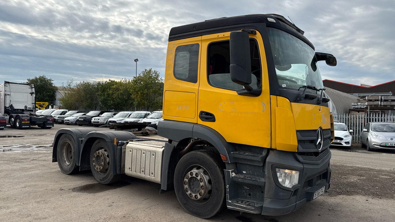 MERCEDES-BENZ ACTROS - Dragbil: bild 1 MERCEDES-BENZ ACTROS - Dragbil: bild 1