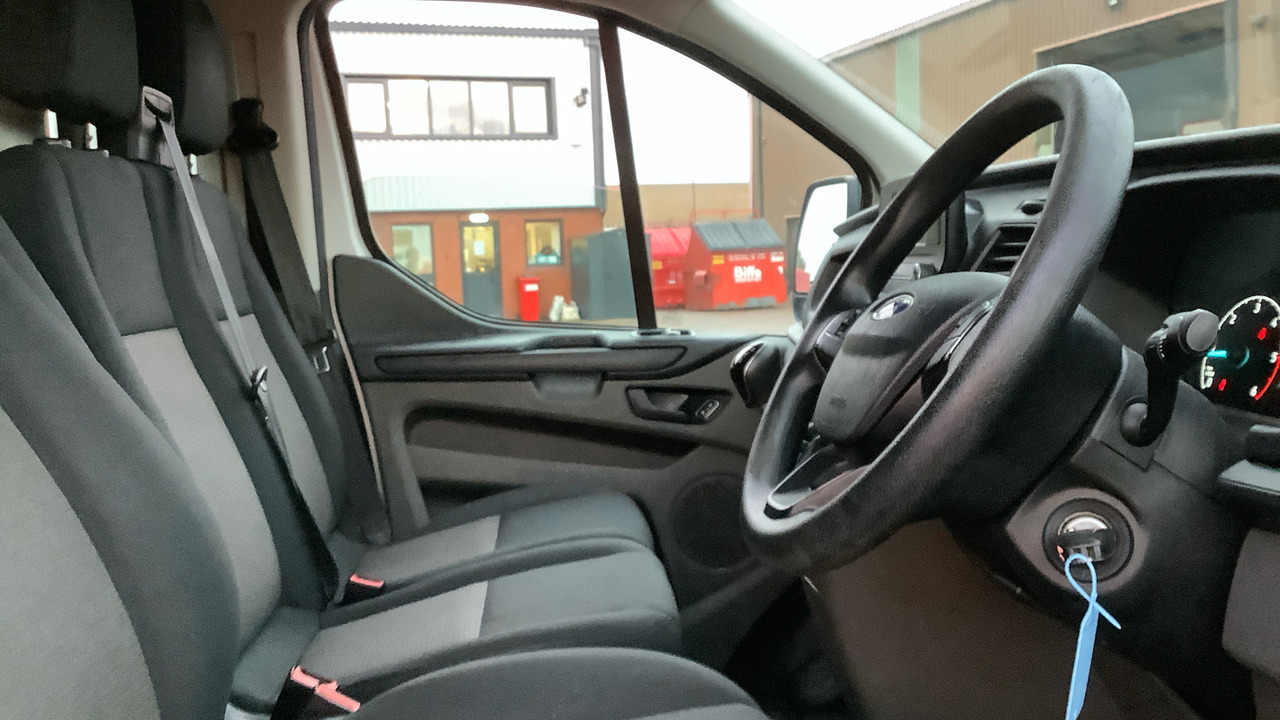FORD TRANSIT CUSTOM 300 LEADER 2.0 105ps - Små skåpbil: bild 5 FORD TRANSIT CUSTOM 300 LEADER 2.0 105ps - Små skåpbil: bild 5