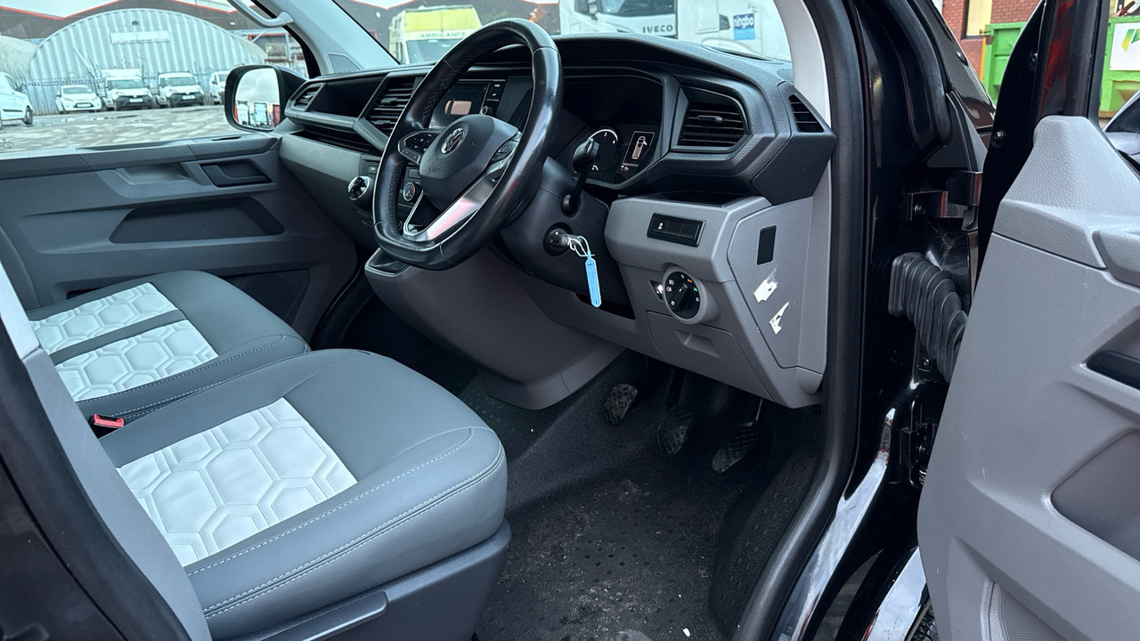 VOLKSWAGEN TRANSPORTER T28 2.0 TDI 110PS HIGHLINE CAMPER VAN - Husbil: bild 5 VOLKSWAGEN TRANSPORTER T28 2.0 TDI 110PS HIGHLINE CAMPER VAN - Husbil: bild 5