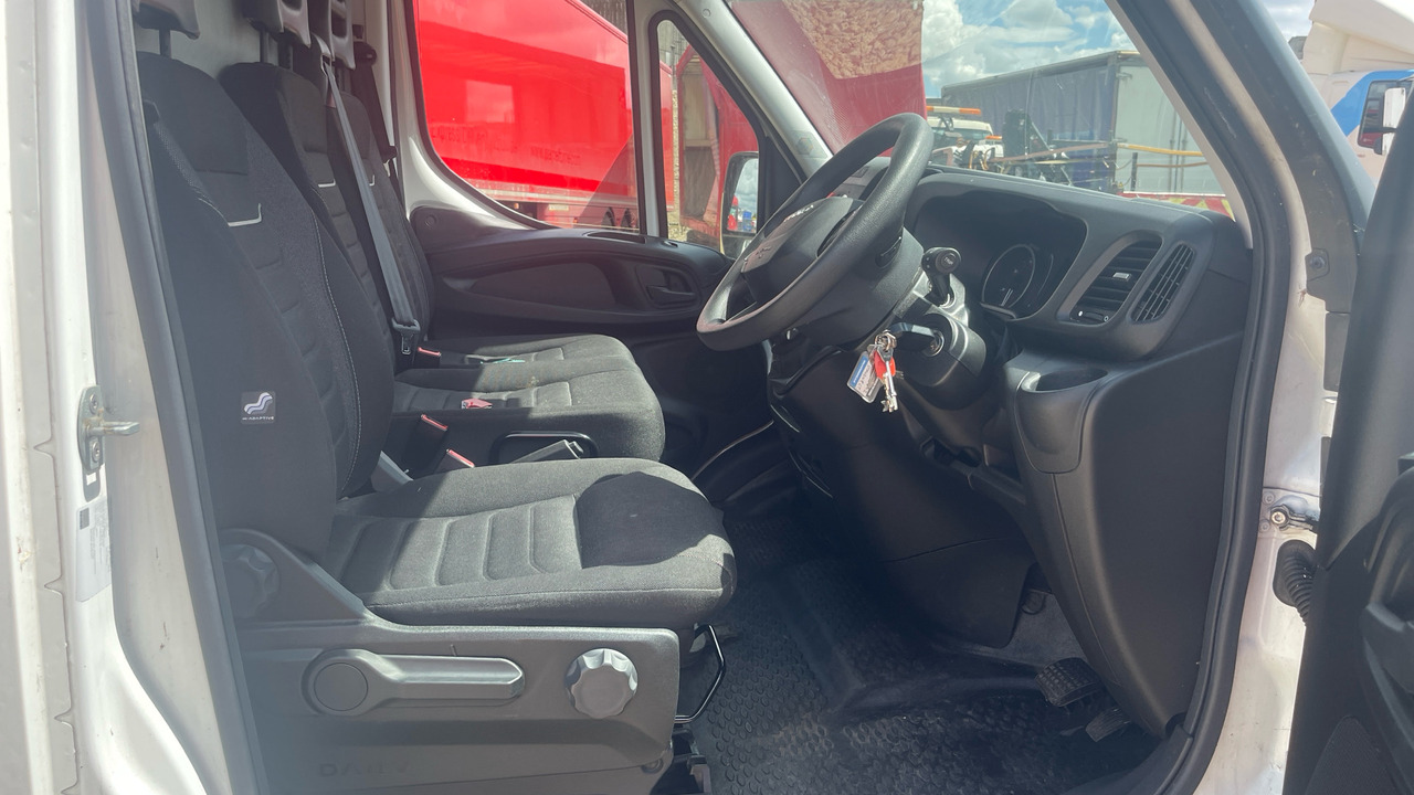 IVECO DAILY 35-140 2.3 3520 WB - Skåpbil: bild 5 IVECO DAILY 35-140 2.3 3520 WB - Skåpbil: bild 5