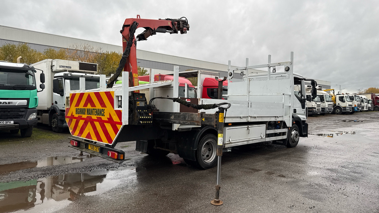 IVECO EUROCARGO 120-190 - Flakbil, Kranbil: bild 4 IVECO EUROCARGO 120-190 - Flakbil, Kranbil: bild 4