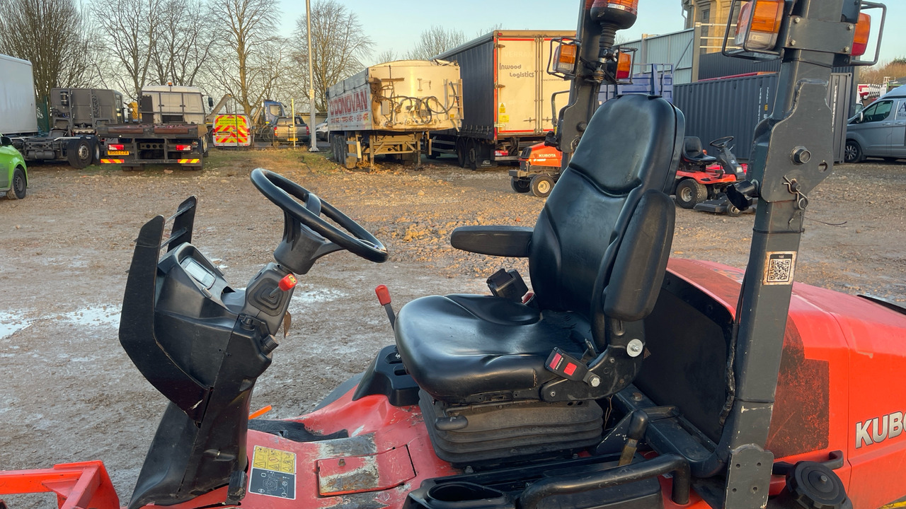 KUBOTA F3890 - Gräsklippare: bild 5 KUBOTA F3890 - Gräsklippare: bild 5