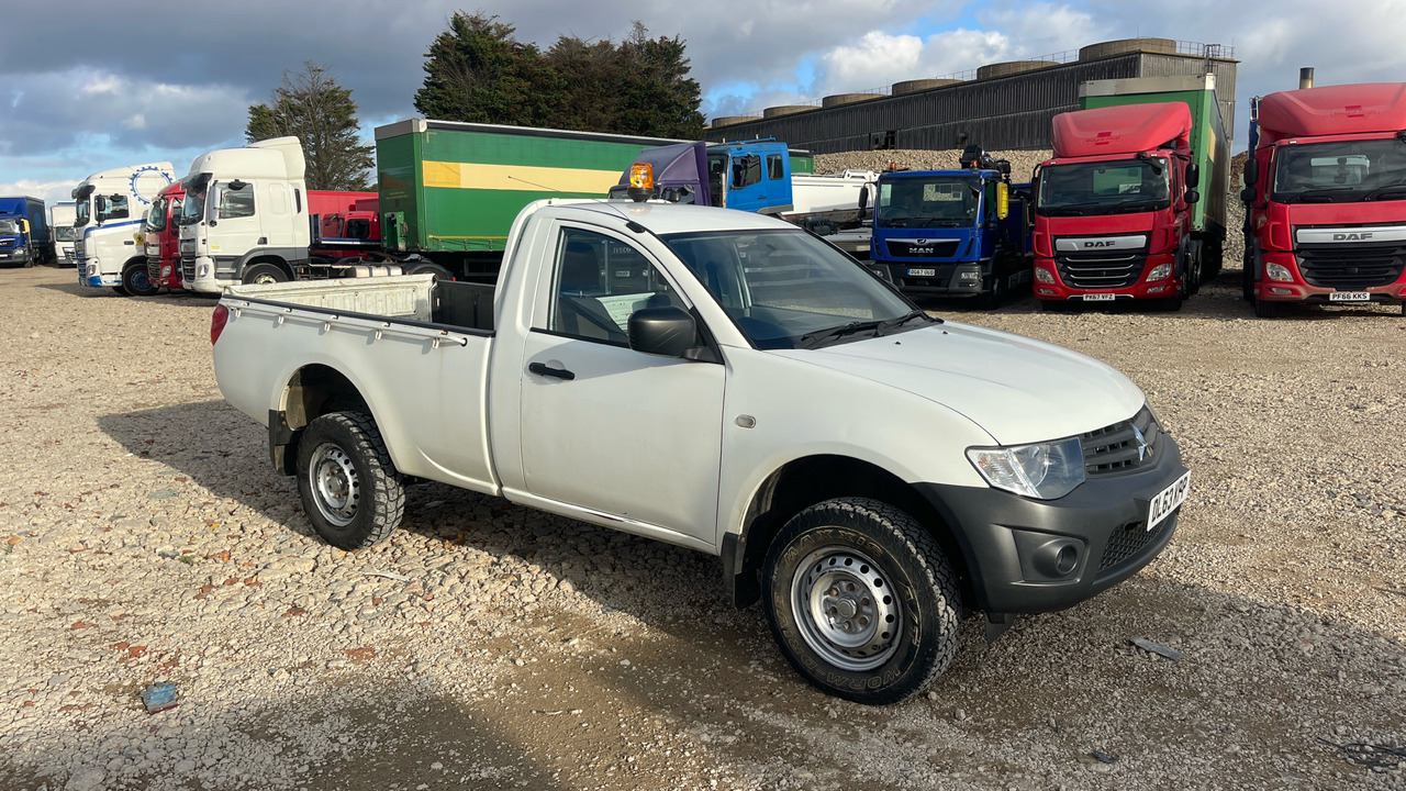 MITSUBISHI L200 - Pickup: bild 1 MITSUBISHI L200 - Pickup: bild 1