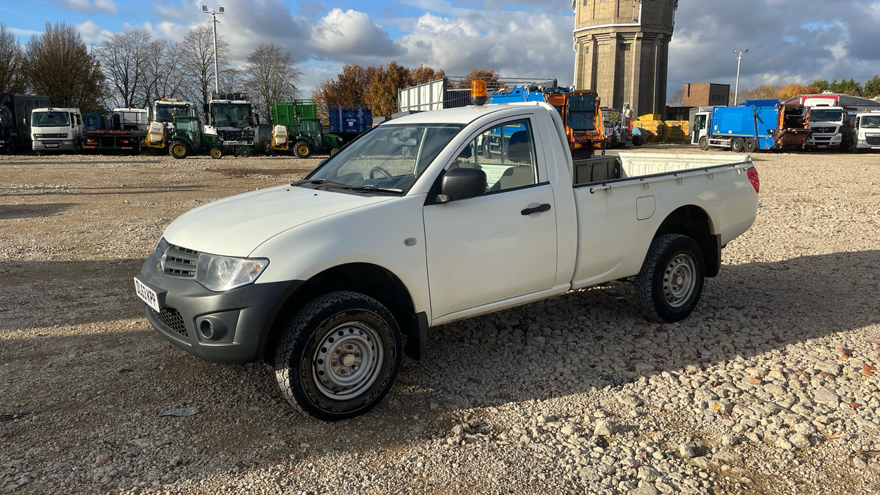 MITSUBISHI L200 - Pickup: bild 2 MITSUBISHI L200 - Pickup: bild 2