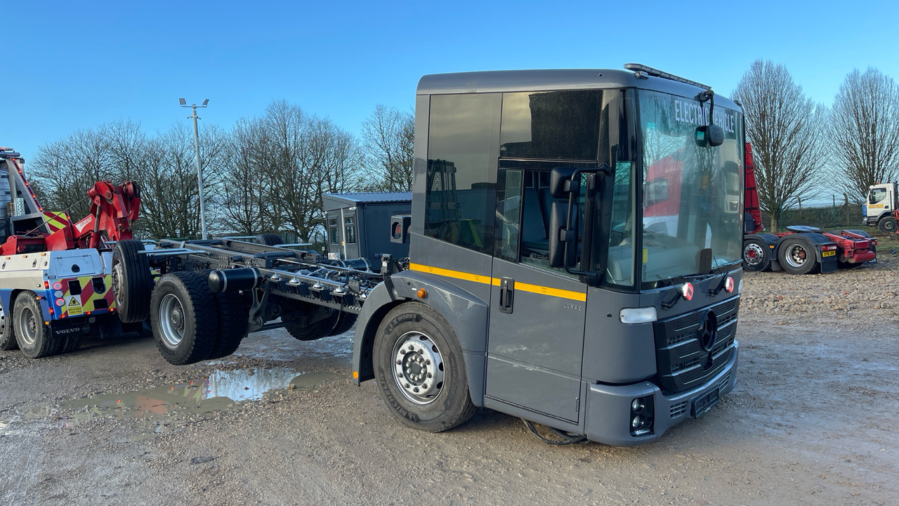 Mercedes-Benz Econic - Chassi lastbil, Ellastbil: bild 2 Mercedes-Benz Econic - Chassi lastbil, Ellastbil: bild 2