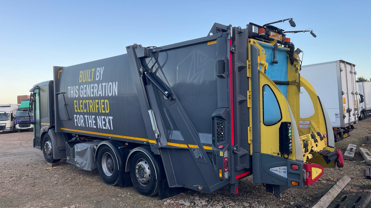 Mercedes-Benz Econic - Sopbil: bild 4 Mercedes-Benz Econic - Sopbil: bild 4