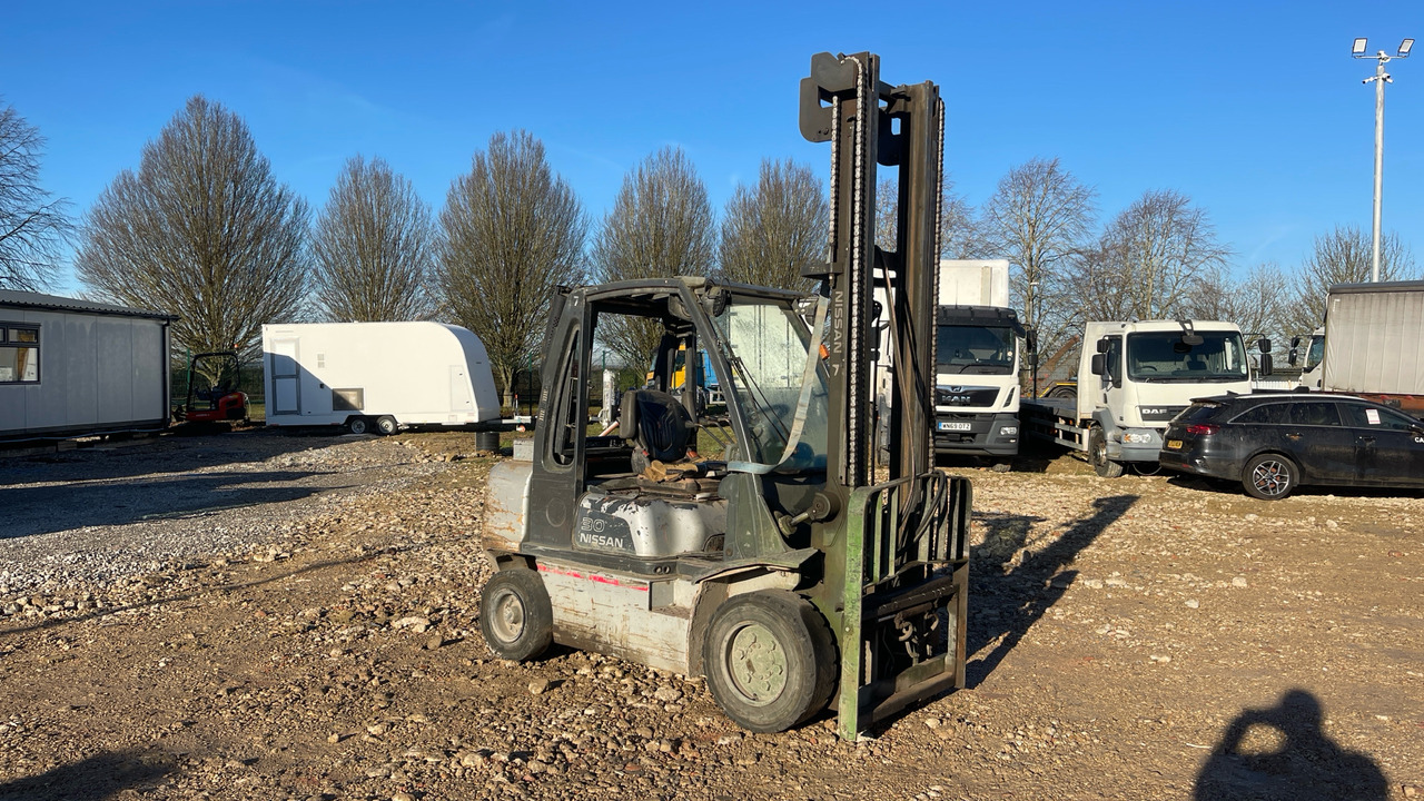 NISSAN YG1D2A300 - Dieseltruck: bild 2 NISSAN YG1D2A300 - Dieseltruck: bild 2