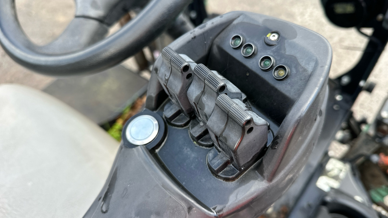 Gräsklippare RANSOMES PARKWAY 3 METEOR: bild 20 Gräsklippare RANSOMES PARKWAY 3 METEOR: bild 20