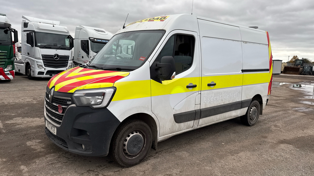 RENAULT MASTER 35 2.3 - Skåpbil: bild 2 RENAULT MASTER 35 2.3 - Skåpbil: bild 2