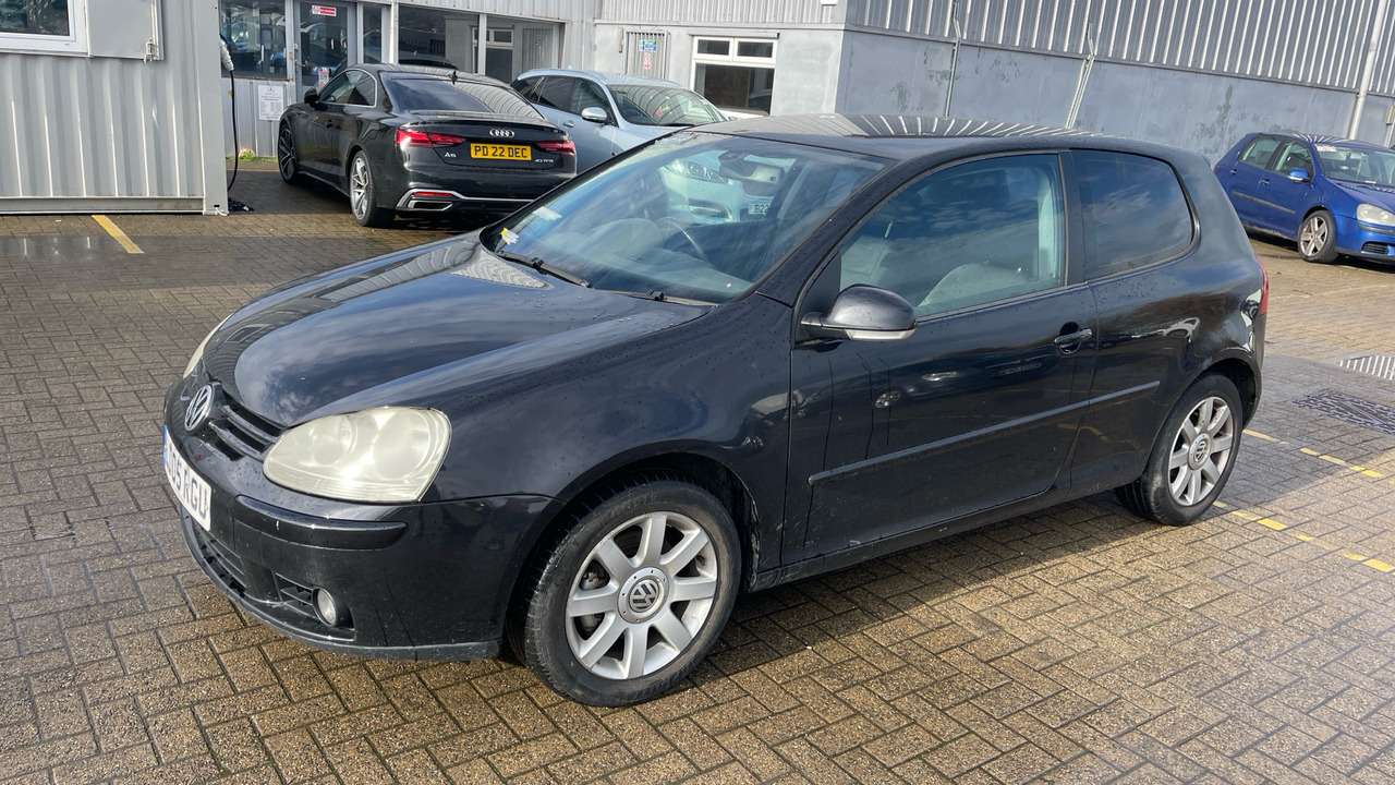 VOLKSWAGEN GOLF 2.0 GT FSI - Hatchback/ Halvkombi: bild 2 VOLKSWAGEN GOLF 2.0 GT FSI - Hatchback/ Halvkombi: bild 2