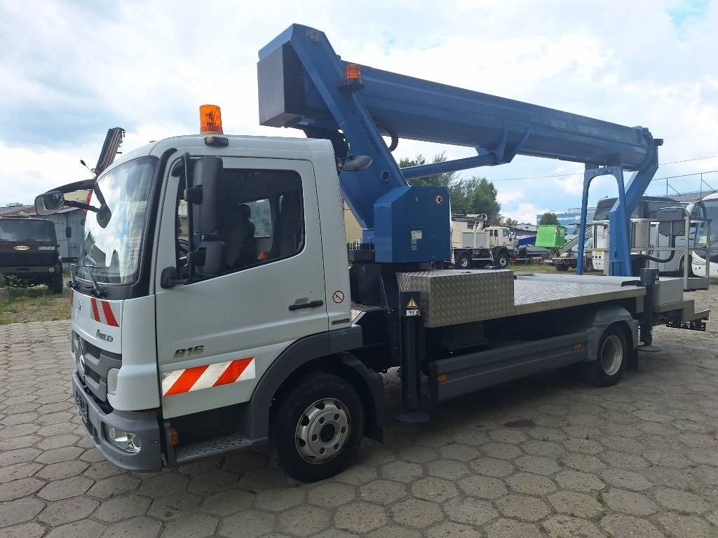 Mercedes-Benz Wumag WT 300 - Teleskoplift: bild 2 Mercedes-Benz Wumag WT 300 - Teleskoplift: bild 2