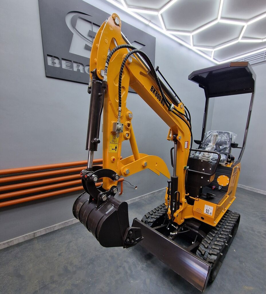 Berger Kraus BK800BS Nowa minikoparka Mini excavator Torsion arm - Minigrävmaskin: bild 3 Berger Kraus BK800BS Nowa minikoparka Mini excavator Torsion arm - Minigrävmaskin: bild 3