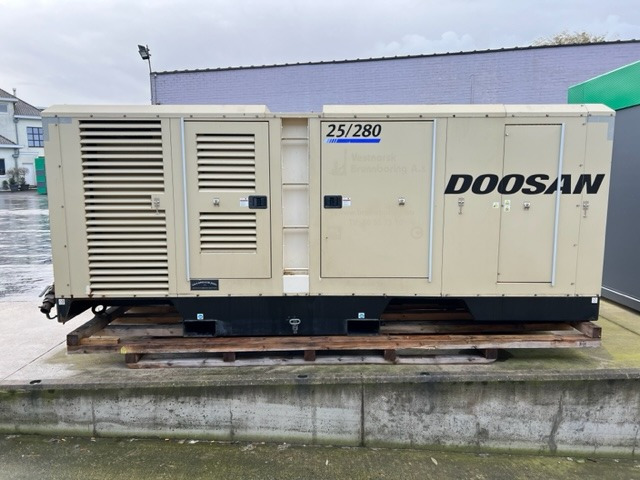 Doosan 25/280 XHP1000WCAT-T4 - Luftkompressor: bild 3 Doosan 25/280 XHP1000WCAT-T4 - Luftkompressor: bild 3