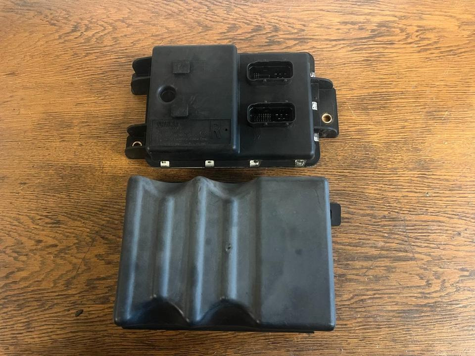 IVECO Multiplex System Rear Frame Computer Steuergerät 504280976 - Kontrollenhet: bild 4 IVECO Multiplex System Rear Frame Computer Steuergerät 504280976 - Kontrollenhet: bild 4