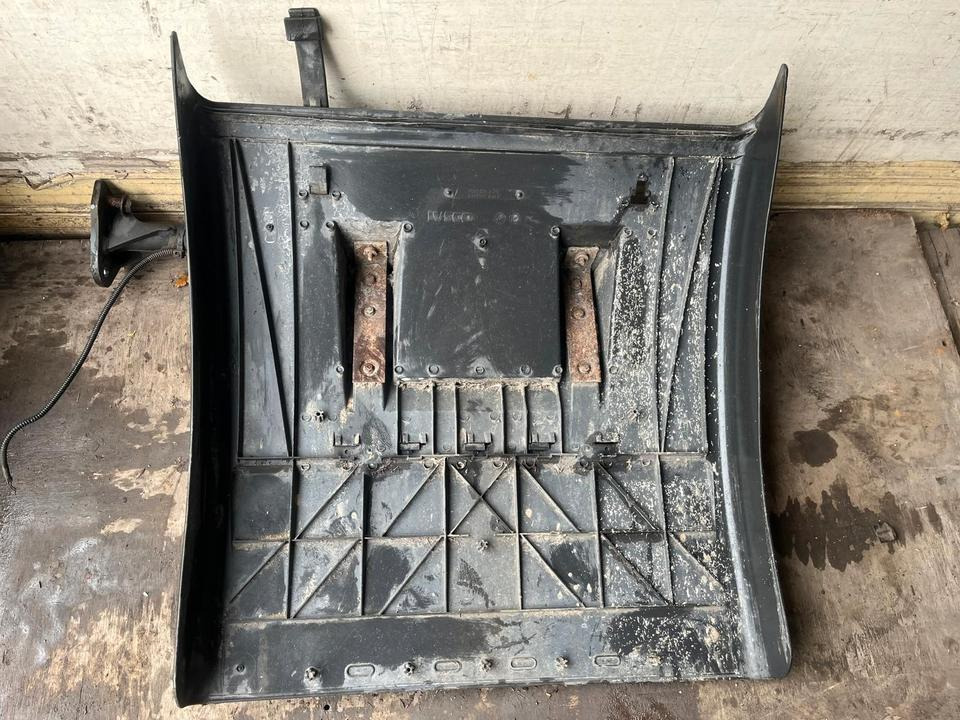 IVECO Stralis 450 Kotflügel vorne links 41299389 / 41299388 - Vinge för Lastbil: bild 5 IVECO Stralis 450 Kotflügel vorne links 41299389 / 41299388 - Vinge för Lastbil: bild 5