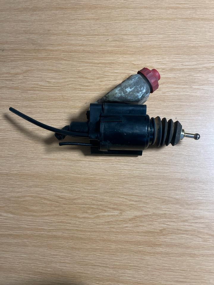 MAN Geberzylinder Kopplung WABCO 81.307006019 - Kopplingscylinder för Lastbil: bild 2 MAN Geberzylinder Kopplung WABCO 81.307006019 - Kopplingscylinder för Lastbil: bild 2