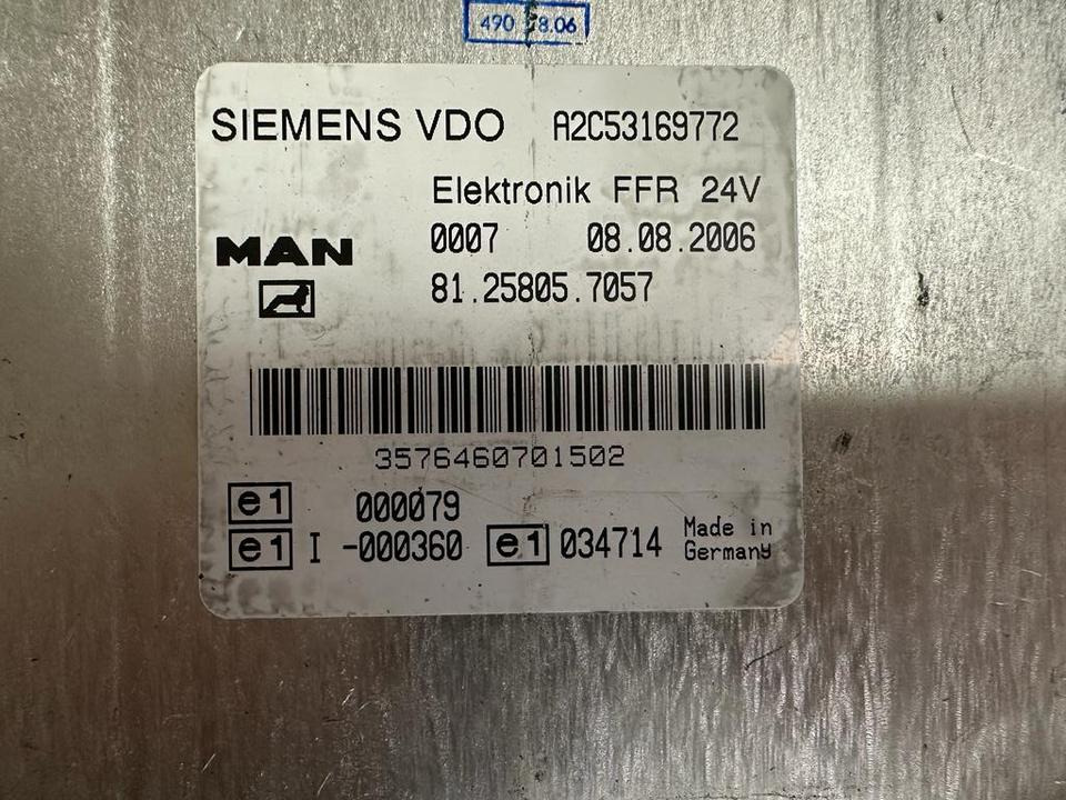 MAN SIEMENS VDO ELEKTRONIK FFR Steuergerät 81.25805.7057 - Kontrollenhet för Lastbil: bild 2 MAN SIEMENS VDO ELEKTRONIK FFR Steuergerät 81.25805.7057 - Kontrollenhet för Lastbil: bild 2