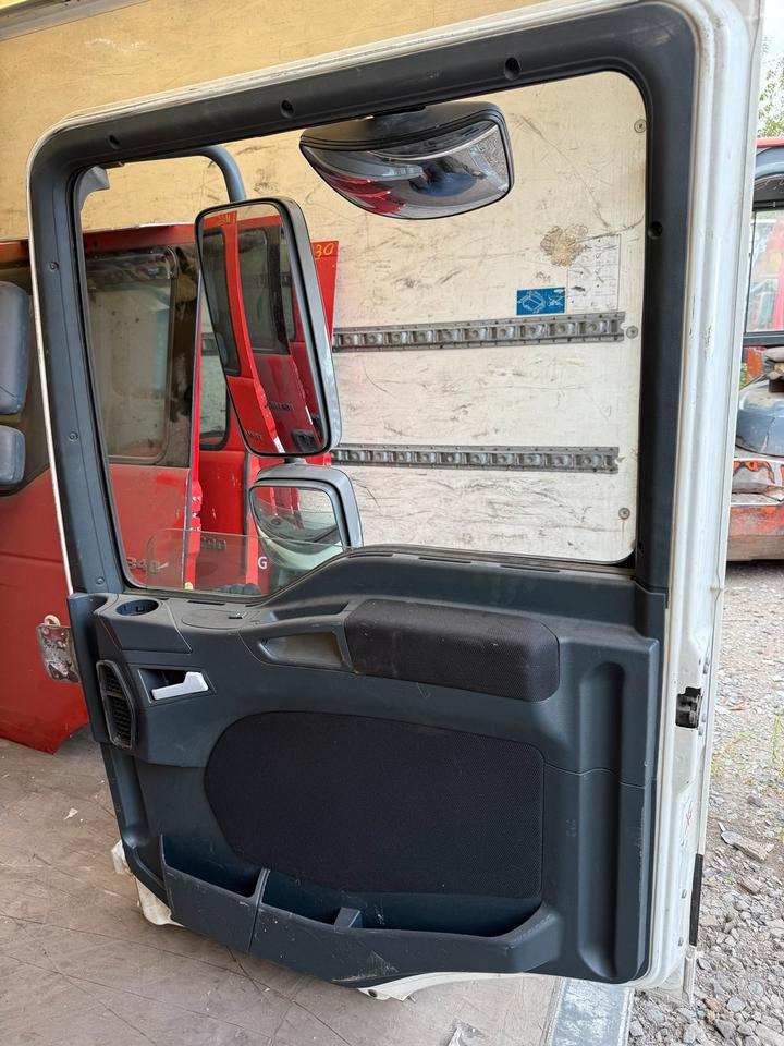 MAN TGL Beifahrertür Weiß Spiegel Innenverkleidung - Dörr och reservdelar för Lastbil: bild 2 MAN TGL Beifahrertür Weiß Spiegel Innenverkleidung - Dörr och reservdelar för Lastbil: bild 2