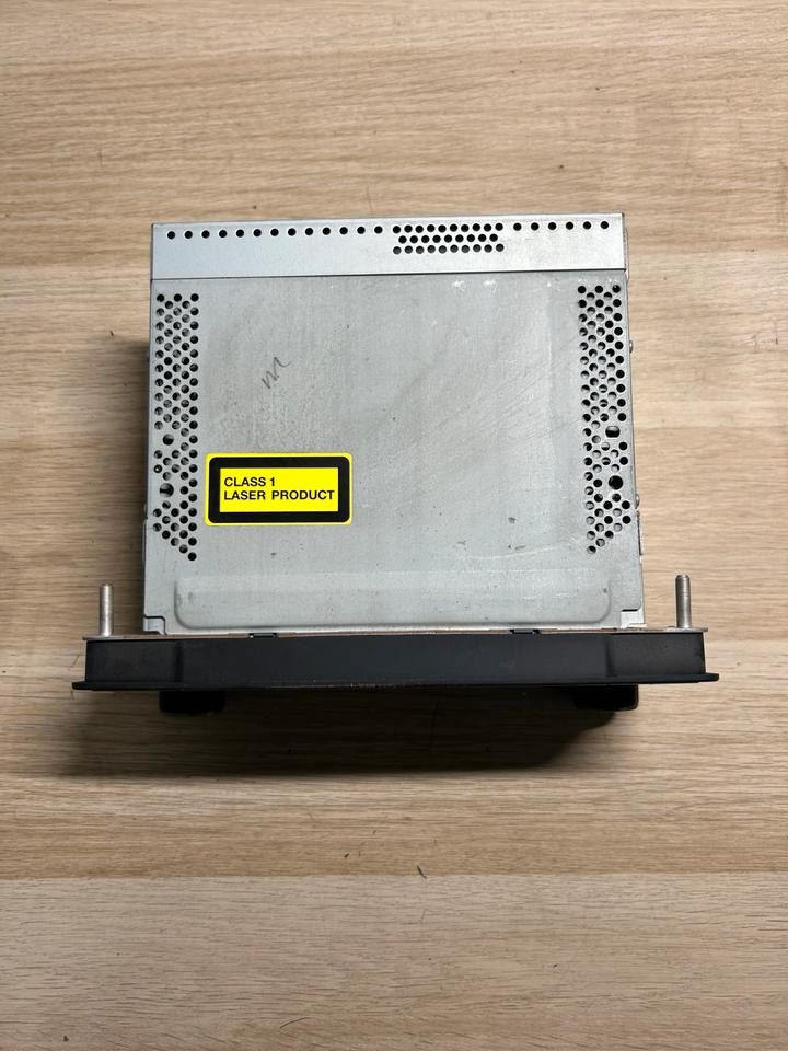 MAN TGS High Multimedia Radio 81.28101.6181 - Elektriskt system för Lastbil: bild 5 MAN TGS High Multimedia Radio 81.28101.6181 - Elektriskt system för Lastbil: bild 5