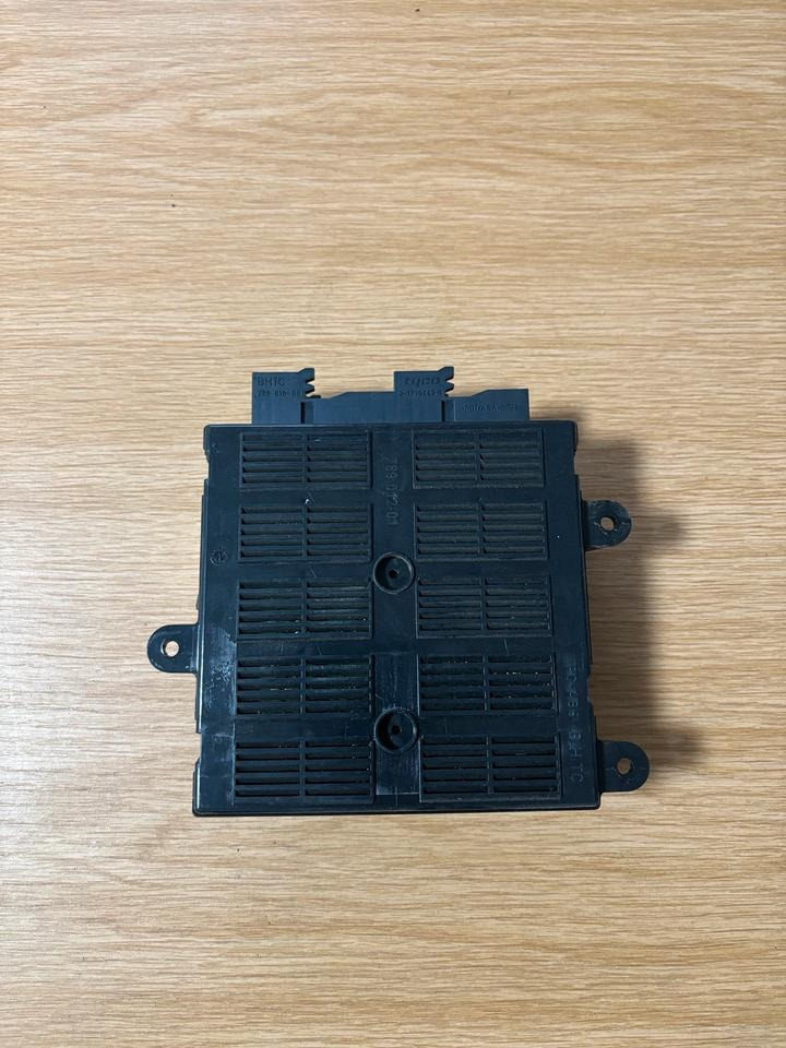 MAN TGX/TGS Steuergerät Innenraum Heizung 81.25814.6035 - Kontrollenhet för Lastbil: bild 2 MAN TGX/TGS Steuergerät Innenraum Heizung 81.25814.6035 - Kontrollenhet för Lastbil: bild 2