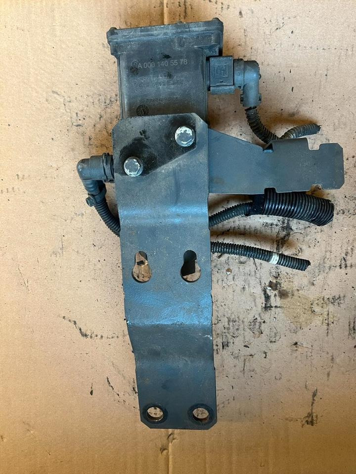 Mercedes Actros MP4 AdBlue Pumpe A0001405578 - Bränslepump för Lastbil: bild 3 Mercedes Actros MP4 AdBlue Pumpe A0001405578 - Bränslepump för Lastbil: bild 3