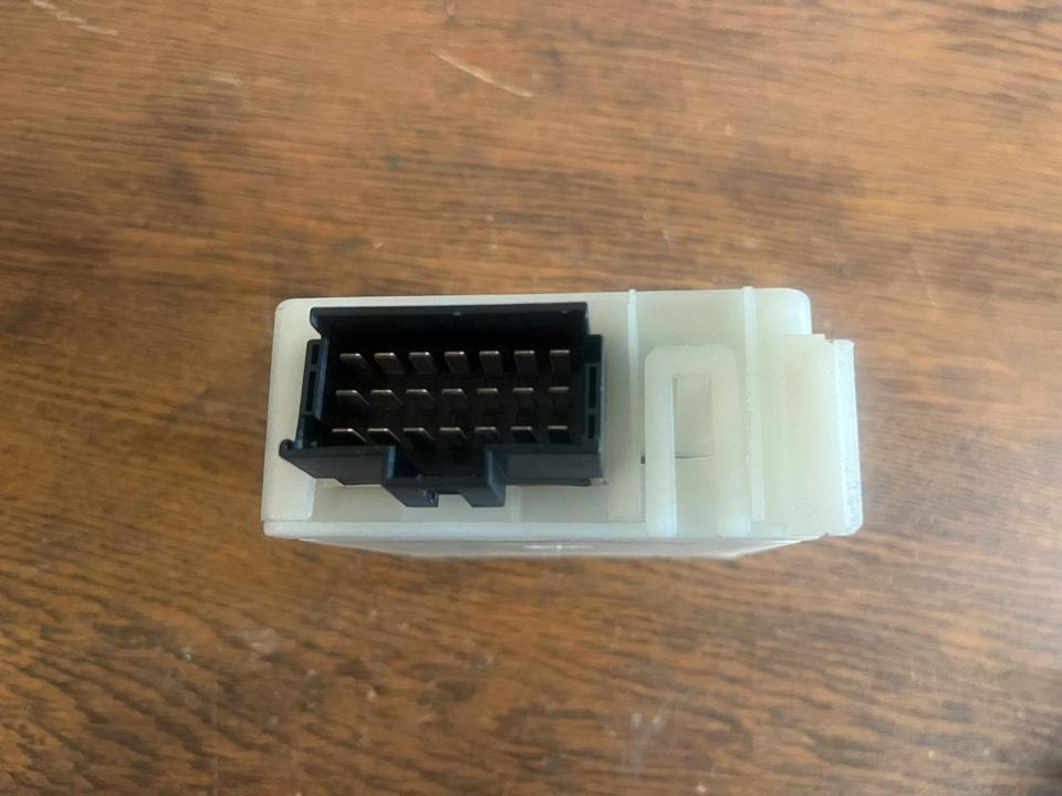 Mercedes Actros MP4 Diebstahlwarnanlage Steuergerät A0004462244 - Kontrollenhet för Lastbil: bild 4 Mercedes Actros MP4 Diebstahlwarnanlage Steuergerät A0004462244 - Kontrollenhet för Lastbil: bild 4