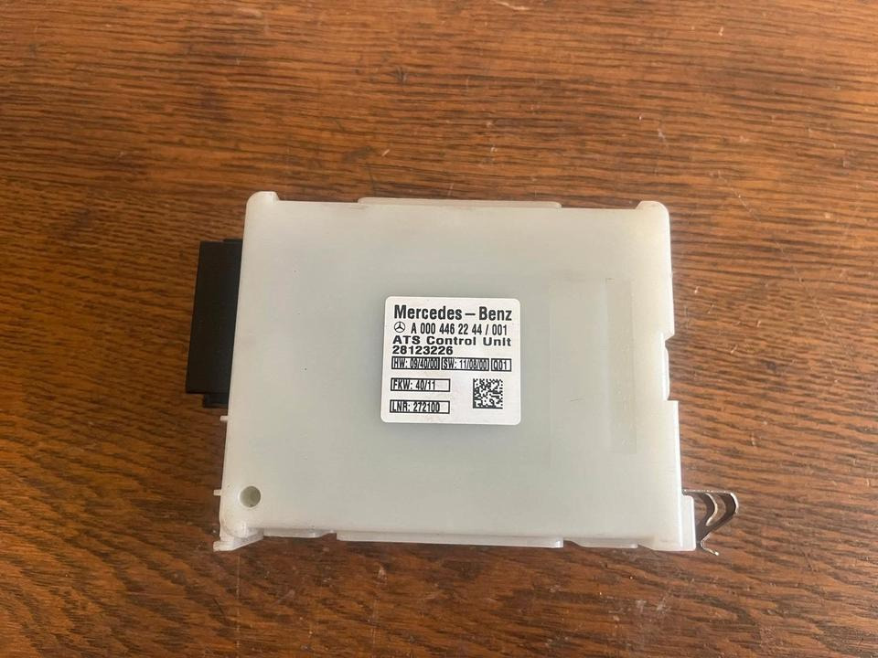 Mercedes Actros MP4 Diebstahlwarnanlage Steuergerät A0004462244 - Kontrollenhet för Lastbil: bild 2 Mercedes Actros MP4 Diebstahlwarnanlage Steuergerät A0004462244 - Kontrollenhet för Lastbil: bild 2