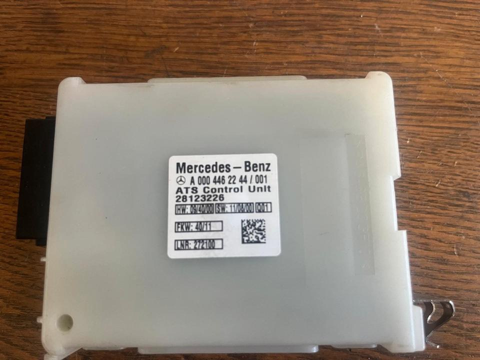 Mercedes Actros MP4 Diebstahlwarnanlage Steuergerät A0004462244 - Kontrollenhet för Lastbil: bild 3 Mercedes Actros MP4 Diebstahlwarnanlage Steuergerät A0004462244 - Kontrollenhet för Lastbil: bild 3