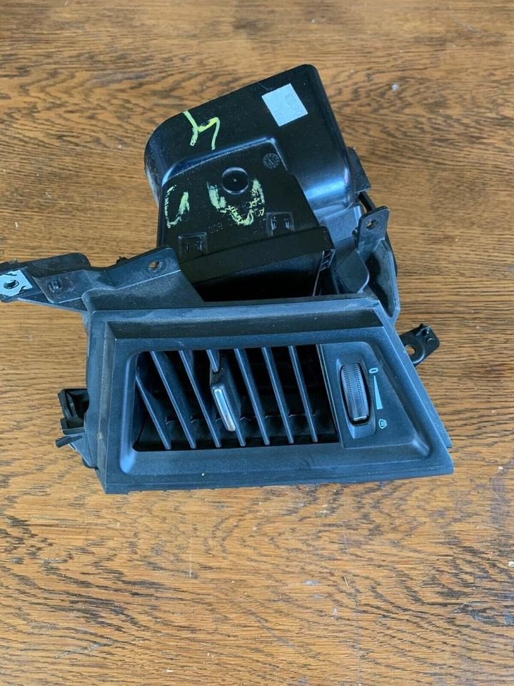 Mercedes Actros MP4 Luftduese A 960 830 06 54 {Lüften} - Värme/ Ventilation för Lastbil: bild 1 Mercedes Actros MP4 Luftduese A 960 830 06 54 {Lüften} - Värme/ Ventilation för Lastbil: bild 1