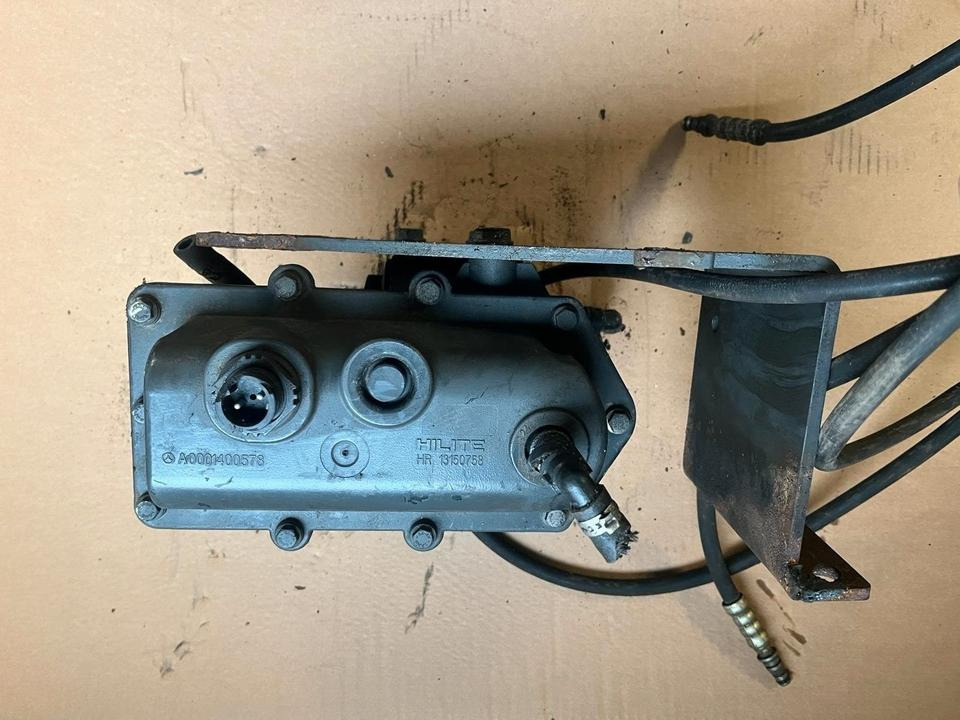 Mercedes-Benz Actros Atego EU4 EU5 AdBlue Pumpe A0001400578 - Bränslepump för Lastbil: bild 1 Mercedes-Benz Actros Atego EU4 EU5 AdBlue Pumpe A0001400578 - Bränslepump för Lastbil: bild 1