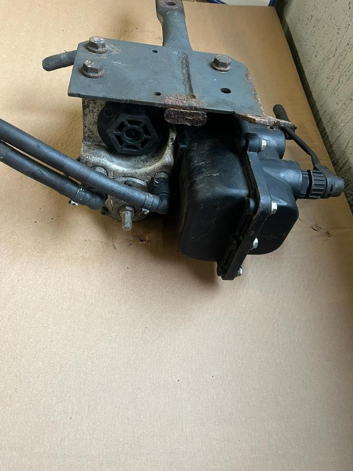 Mercedes-Benz Actros Atego EU4 EU5 AdBlue Pumpe A0001400978 - Bränslepump för Lastbil: bild 4 Mercedes-Benz Actros Atego EU4 EU5 AdBlue Pumpe A0001400978 - Bränslepump för Lastbil: bild 4