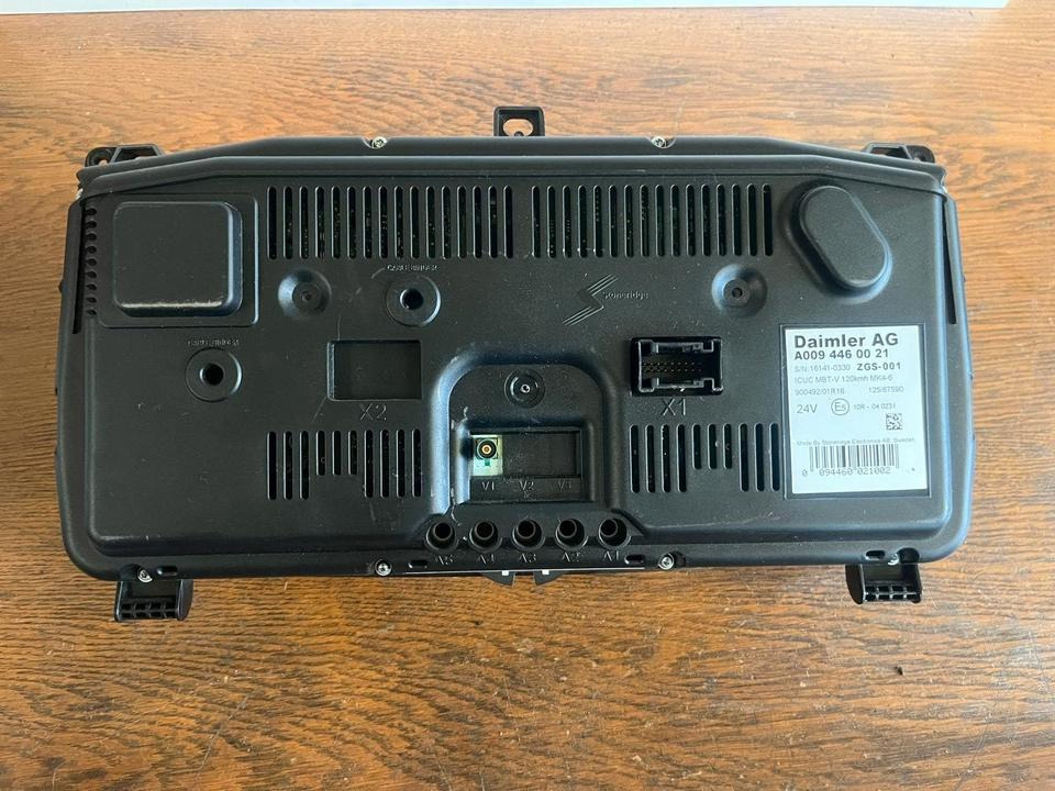 Mercedes Benz Actros MP4 Kombiinstrument / Tacho A0094460021 - Instrumentbräda för Lastbil: bild 4 Mercedes Benz Actros MP4 Kombiinstrument / Tacho A0094460021 - Instrumentbräda för Lastbil: bild 4