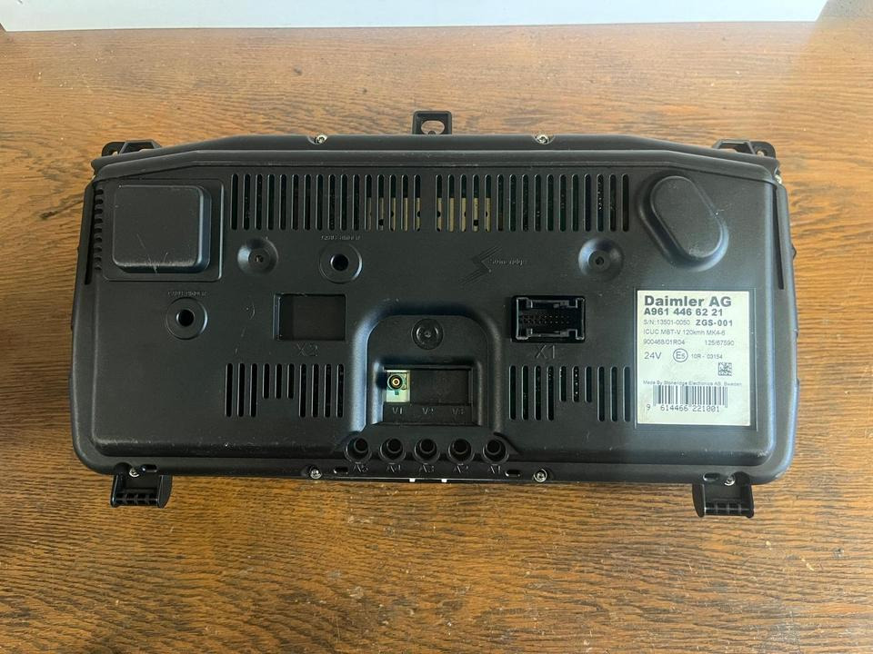 Mercedes Benz Actros MP4 Kombiinstrument / Tacho A9614466221 - Instrumentbräda för Lastbil: bild 5 Mercedes Benz Actros MP4 Kombiinstrument / Tacho A9614466221 - Instrumentbräda för Lastbil: bild 5