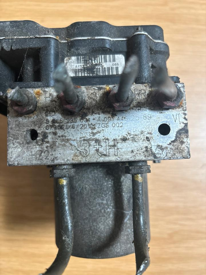 Mercedes Sprinter Hydraulikblock ABS Pumpe 0014462589 - Hydraulik för Lastbil: bild 2 Mercedes Sprinter Hydraulikblock ABS Pumpe 0014462589 - Hydraulik för Lastbil: bild 2