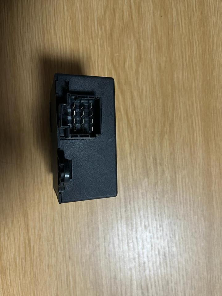 Mercedes VITO W638 Steuergerät Wegfahrsperre 0265451732 - Kontrollenhet för Lastbil: bild 3 Mercedes VITO W638 Steuergerät Wegfahrsperre 0265451732 - Kontrollenhet för Lastbil: bild 3