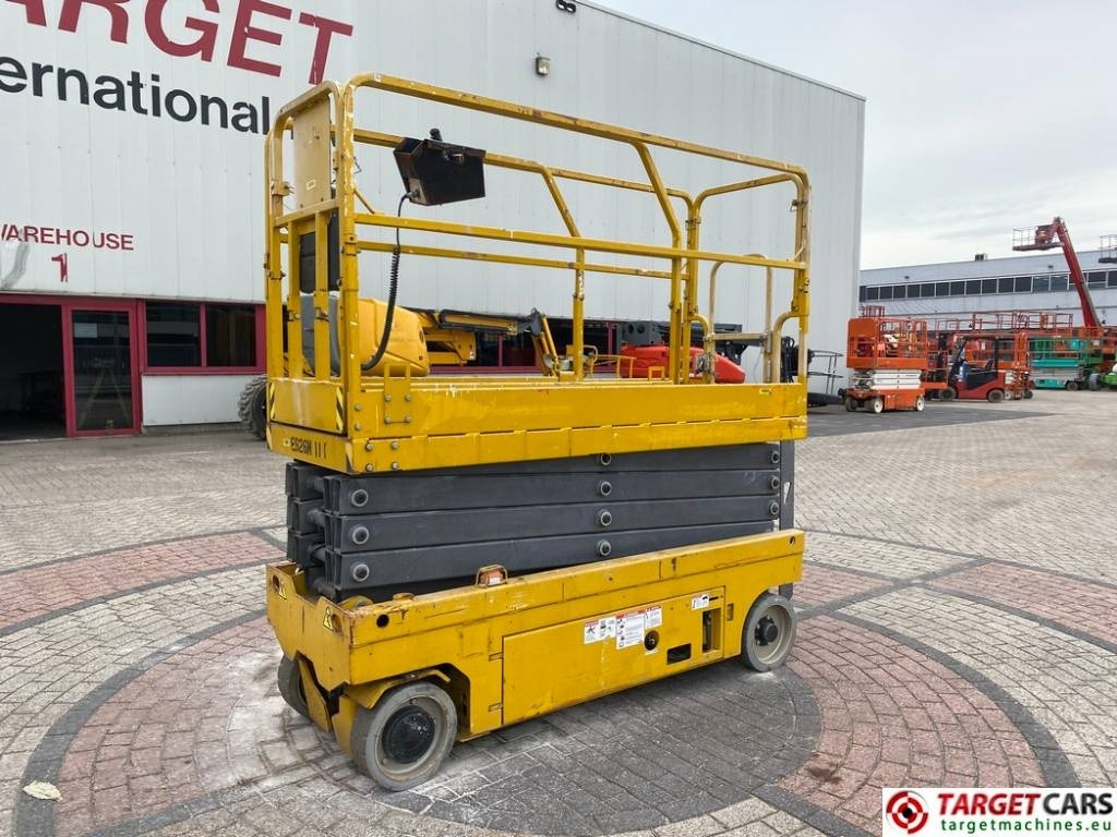 GMG 2632-ED Electric Scissor 2632ED Work Lift 983cm - Saxlift: bild 1 GMG 2632-ED Electric Scissor 2632ED Work Lift 983cm - Saxlift: bild 1