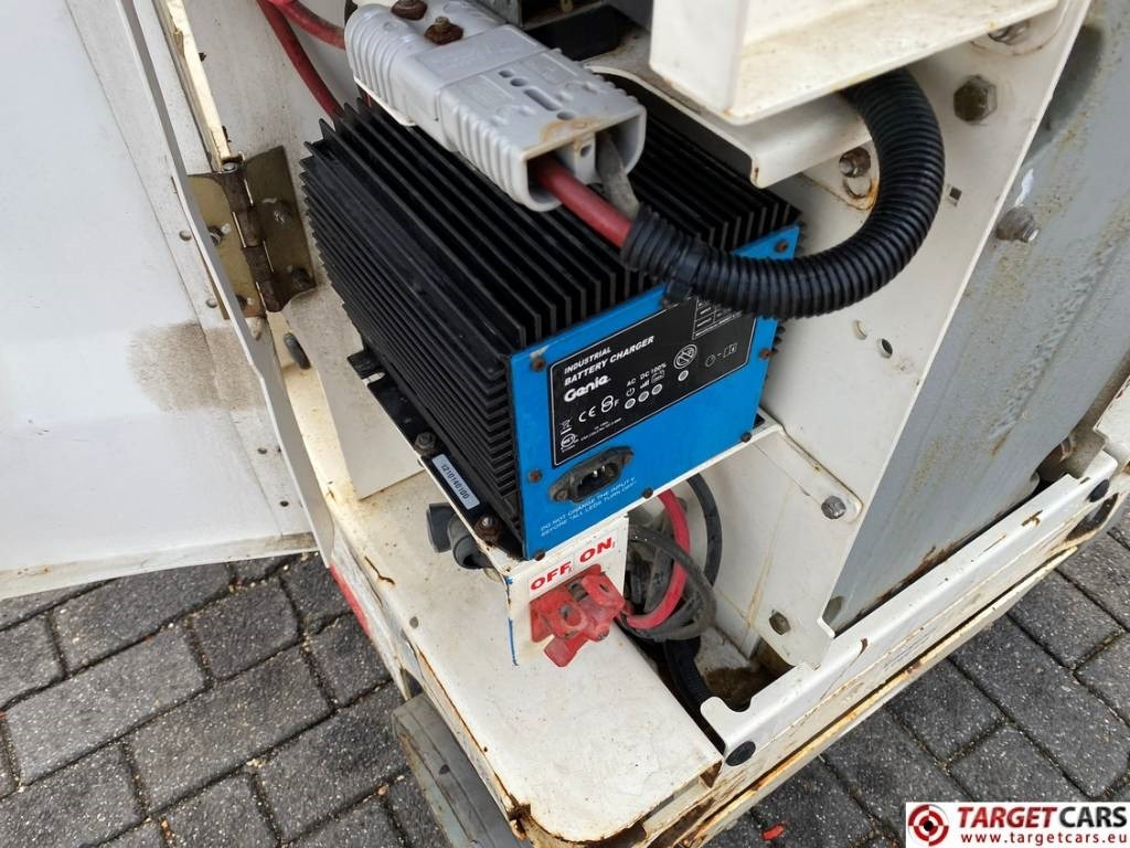 Pelarlift Genie GR-20 RunAbout Electric Vertical Mast Lift 802cm: bild 17 Pelarlift Genie GR-20 RunAbout Electric Vertical Mast Lift 802cm: bild 17