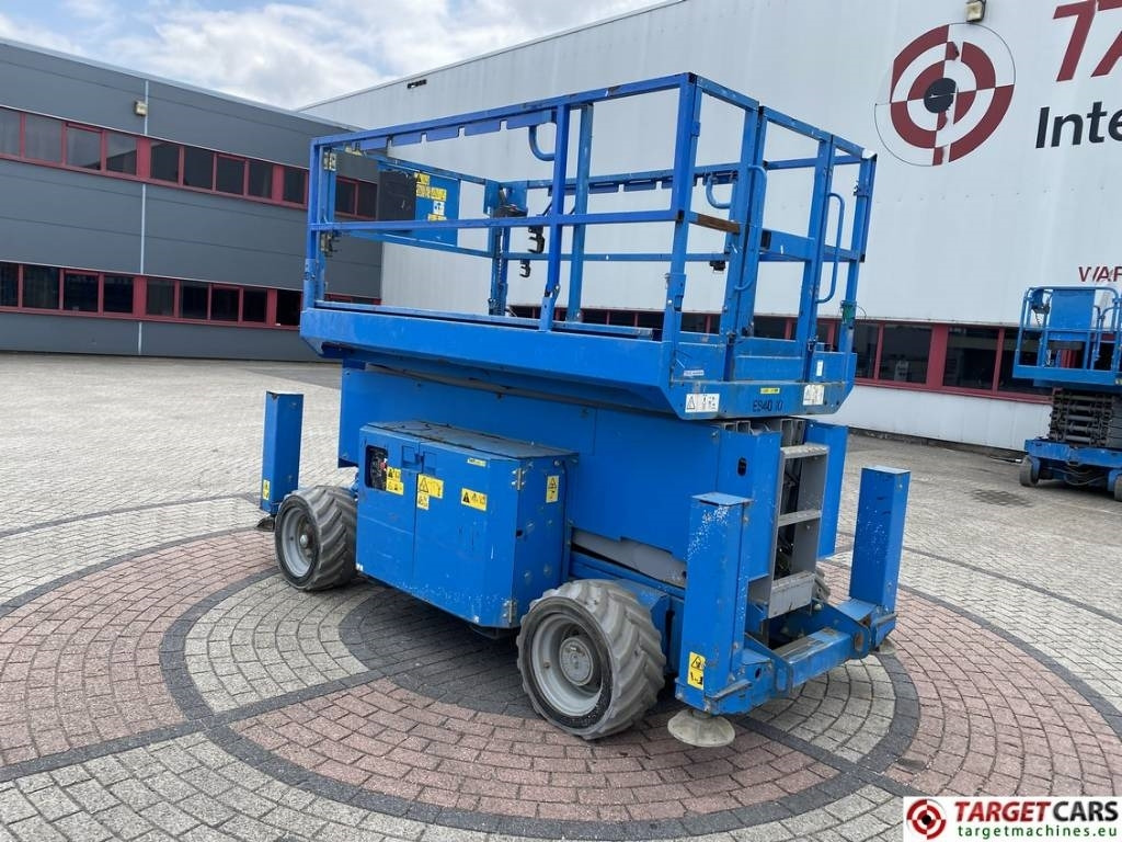Genie GS-4069DC Electric Scissor Work Lift 1412cm - Saxlift: bild 4 Genie GS-4069DC Electric Scissor Work Lift 1412cm - Saxlift: bild 4