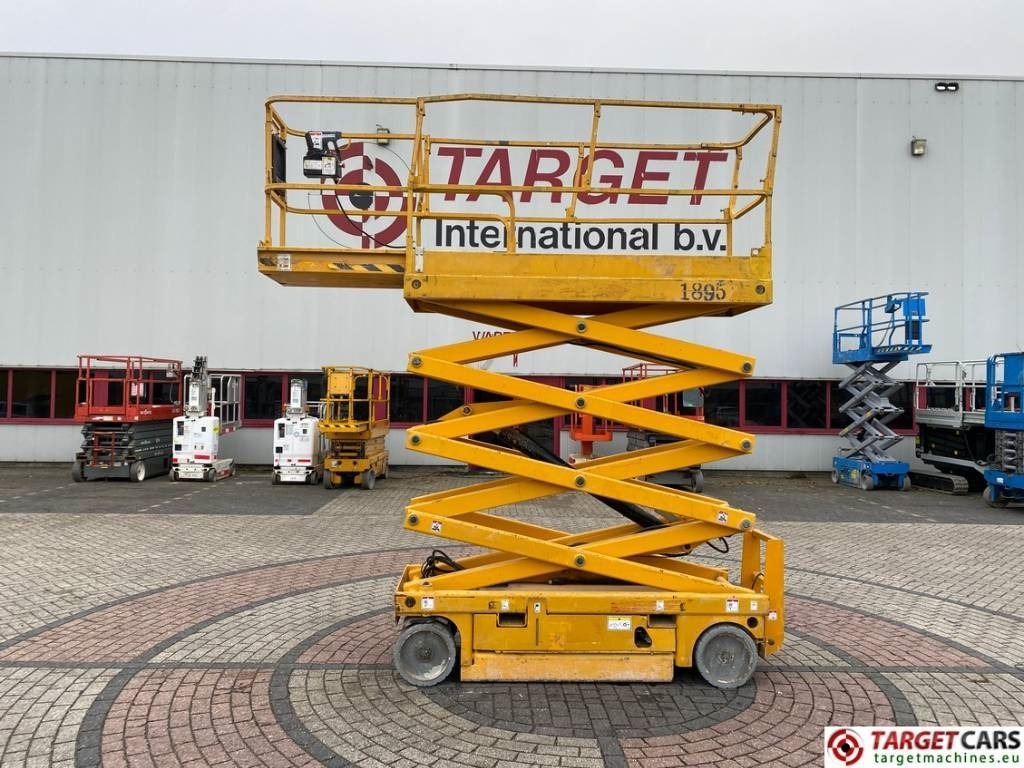 Haulotte Compact 10N Electric Scissor Work Lift 1000cm - Saxlift: bild 5 Haulotte Compact 10N Electric Scissor Work Lift 1000cm - Saxlift: bild 5