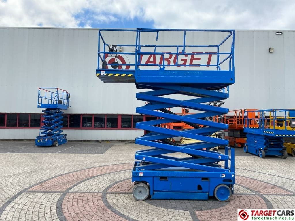 Haulotte Compact 14 Electric Scissor Work Lift 1385cm  - Saxlift: bild 5 Haulotte Compact 14 Electric Scissor Work Lift 1385cm  - Saxlift: bild 5