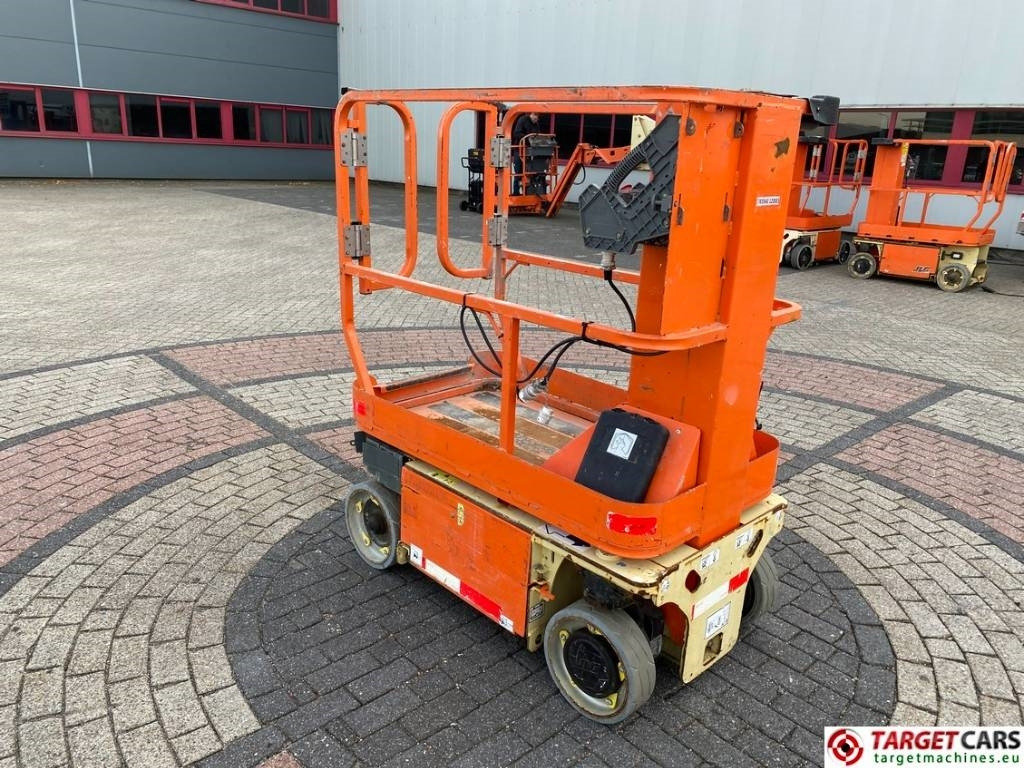 JLG 1230ES Electric Vertical Mast Work Lift 566cm - Pelarlift: bild 4 JLG 1230ES Electric Vertical Mast Work Lift 566cm - Pelarlift: bild 4