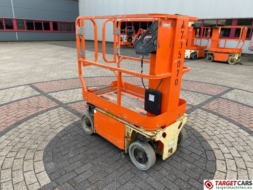 JLG 1230ES Electric Vertical Mast Work Lift 566cm - Pelarlift: bild 4 JLG 1230ES Electric Vertical Mast Work Lift 566cm - Pelarlift: bild 4