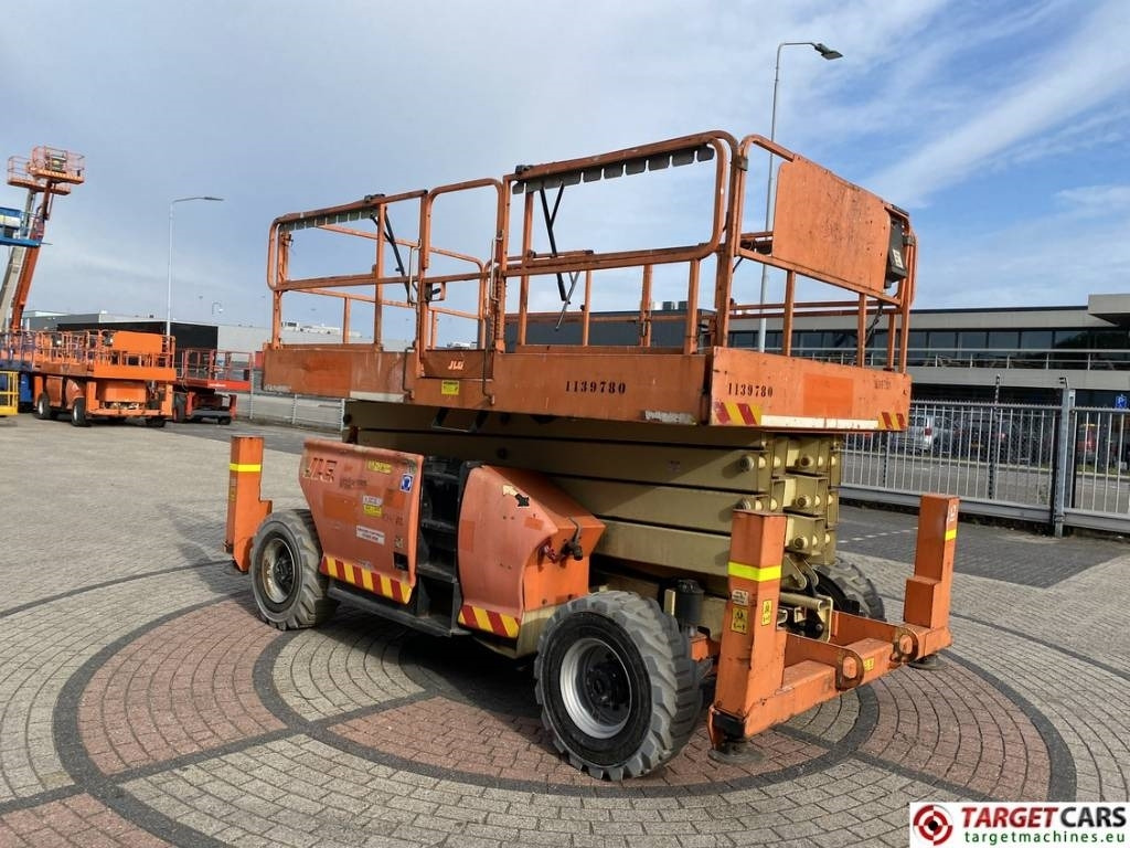 JLG 4394RT Diesel 4x4 Scissor Work Lift 1511cm - Saxlift: bild 2 JLG 4394RT Diesel 4x4 Scissor Work Lift 1511cm - Saxlift: bild 2