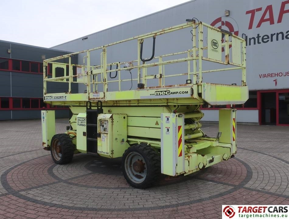 MEC 3392RT-T Diesel 4x4 Scissor Work LIft 1200cm - Saxlift: bild 4 MEC 3392RT-T Diesel 4x4 Scissor Work LIft 1200cm - Saxlift: bild 4
